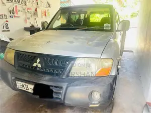 Mitsubishi Montero V76 2005 SUV (Used)