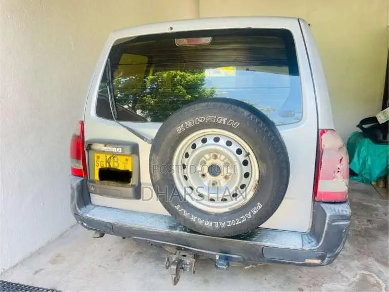 Mitsubishi Montero V76 2005 SUV (Used)
