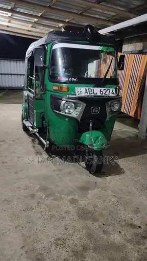 Bajaj 4 Stroke 2017 Three Wheel (Used)