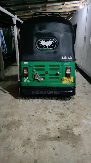 Bajaj 4 Stroke 2017 Three Wheel (Used)