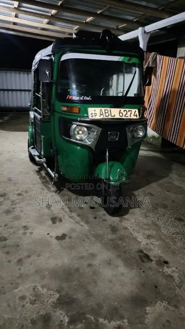 Bajaj 4 Stroke 2017 Three Wheel (Used)