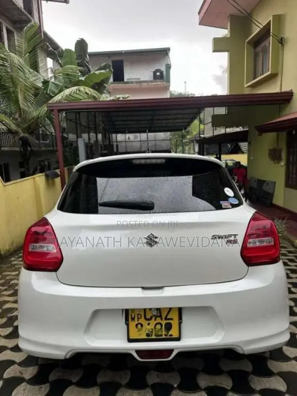 Suzuki Swift 2017 Car (Used)