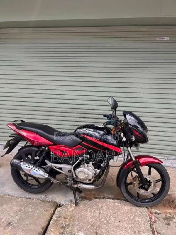 Bajaj Pulsar 2016 Motorbike (Used)