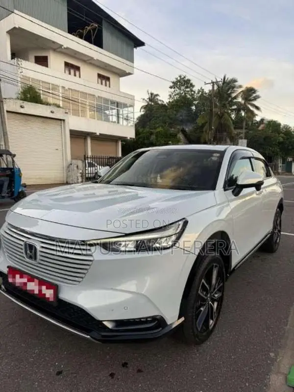 Honda Vezel 2024 SUV (Used)