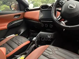 Nissan Magnite Tekna Plus CVT 2025 SUV (Used)