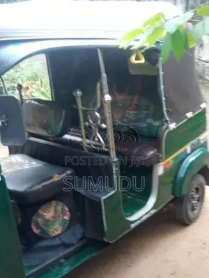Bajaj 2 Stroke 2002 Three Wheel (Used)