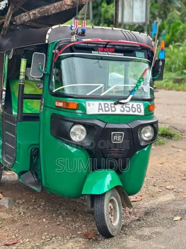 Bajaj 4 Stroke 2016 Three Wheel (Used)
