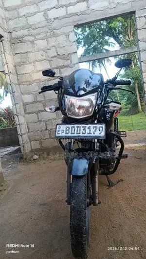 Hero Hunk 2015 Motorbike (Used)