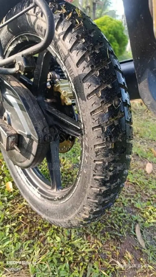 Hero Hunk 2015 Motorbike (Used)