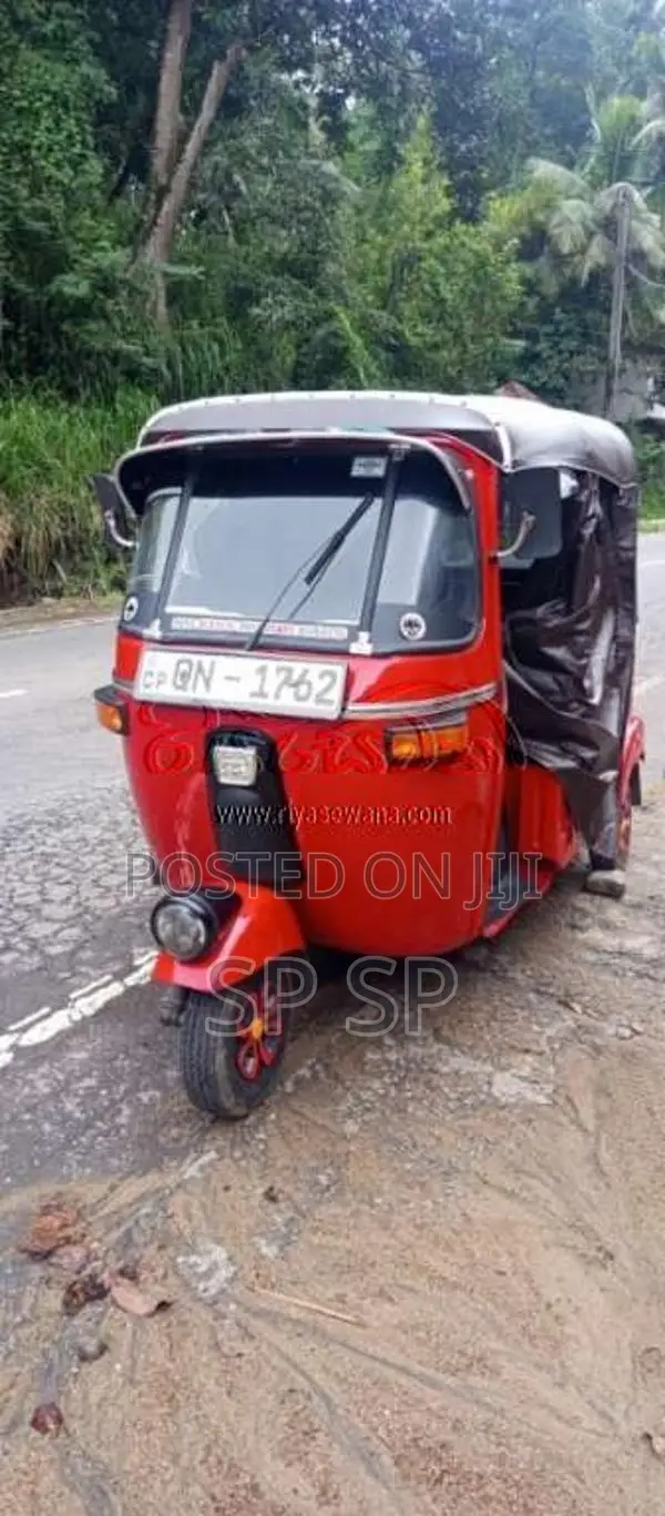 Bajaj 4 Stroke 2008 Three Wheel (Used)