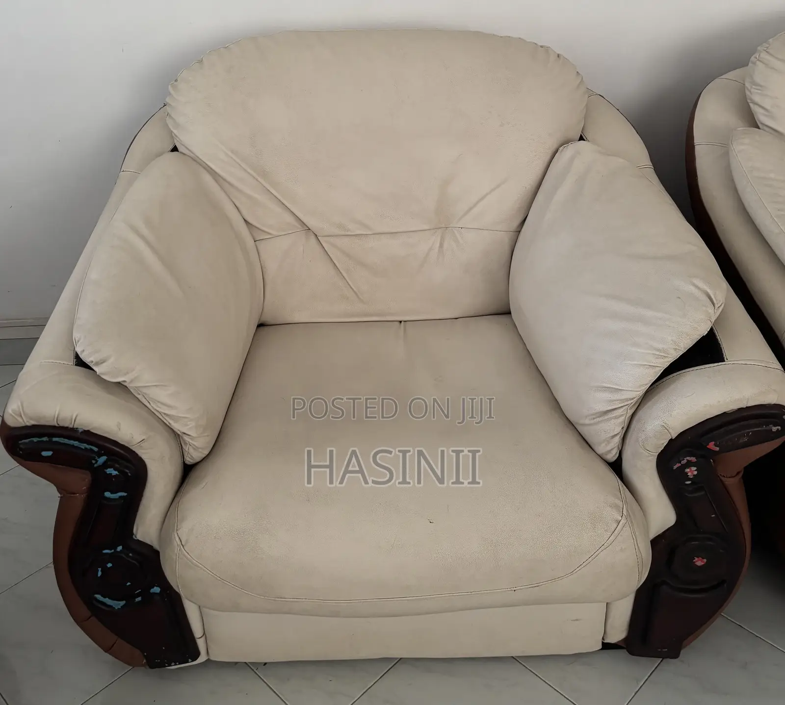 White Leather Sofa Set