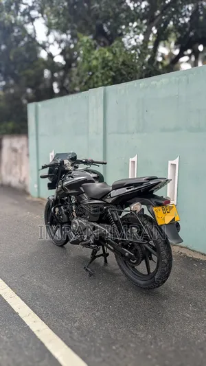 Bajaj Pulsar 180 2016 Black
