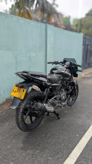 Bajaj Pulsar 180 2016 Black