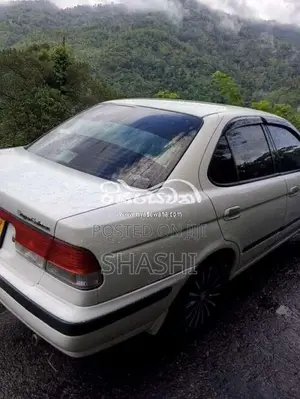 Nissan FB15 Super SALOON 2004 Car (Used)