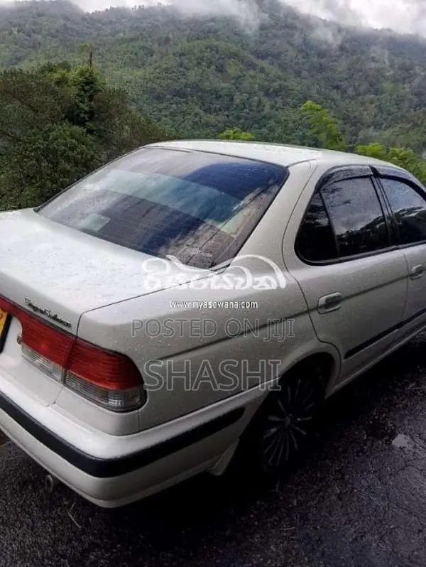 Nissan FB15 Super SALOON 2004 Car (Used)