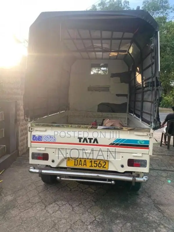 Tata Dimo Batta 2015 Lorry (Used)
