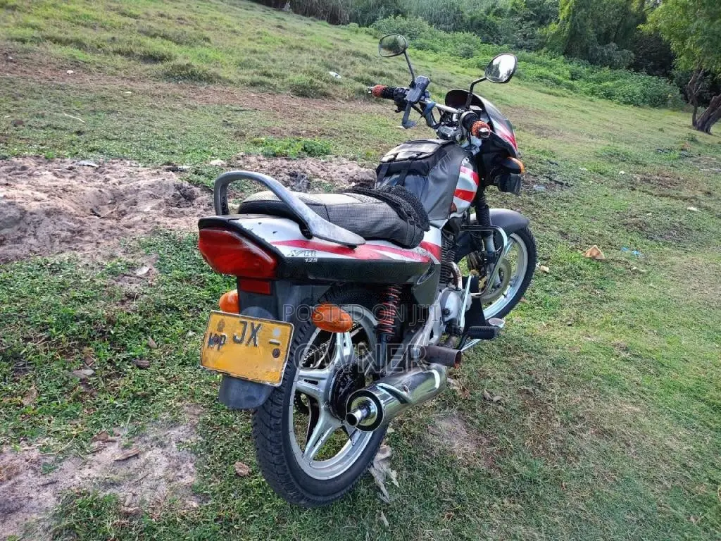 TVS GLX 2004 Motorbike (Used)