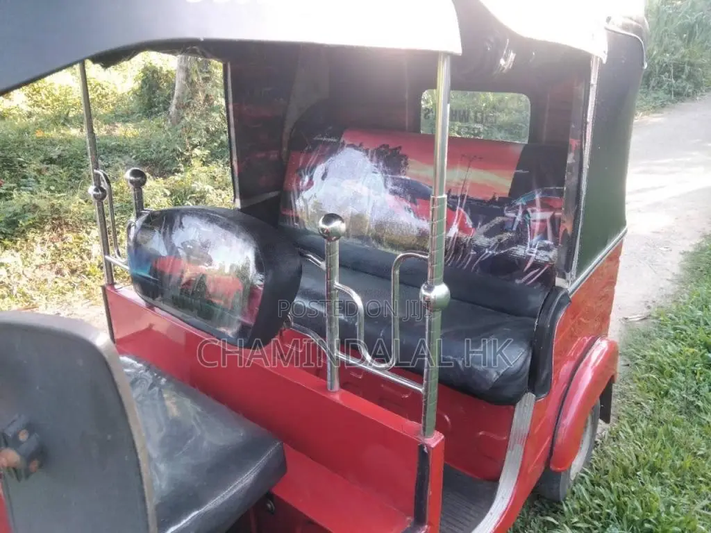 Bajaj 4 stroke 2014 Three Wheel (Used)