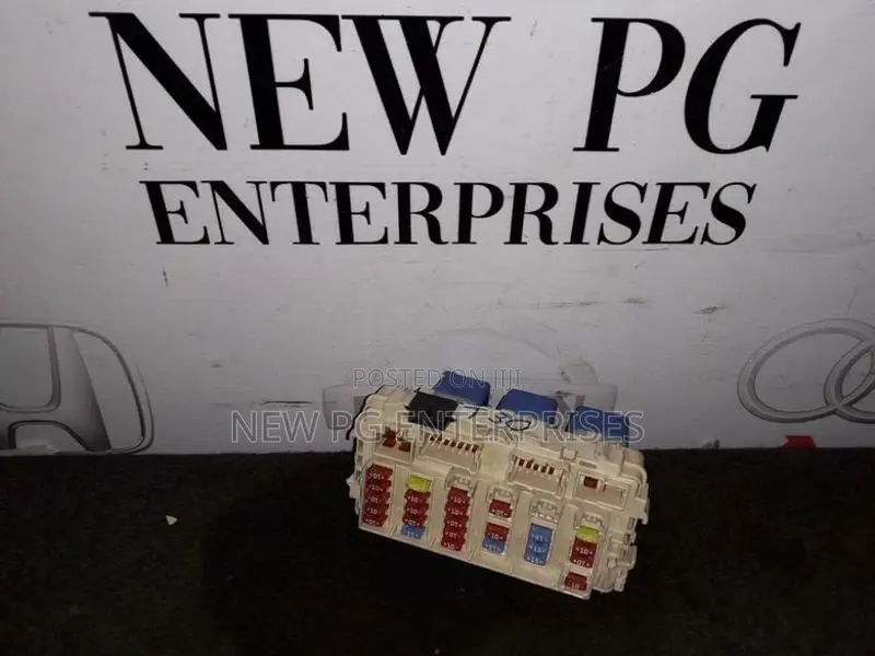 Nissan X Trail T30 Body Control Unit