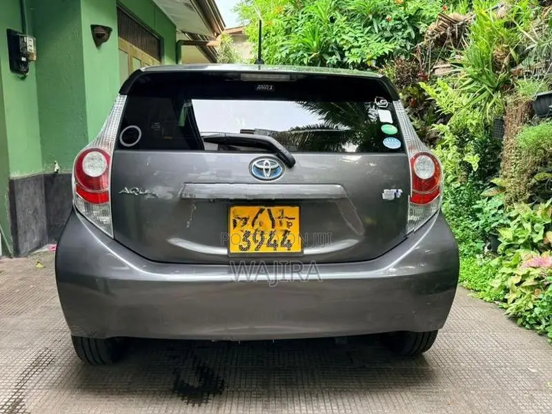 Toyota Aqua G Grade 2013