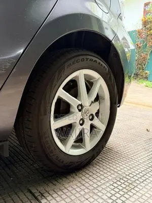 Toyota Aqua G Grade 2013