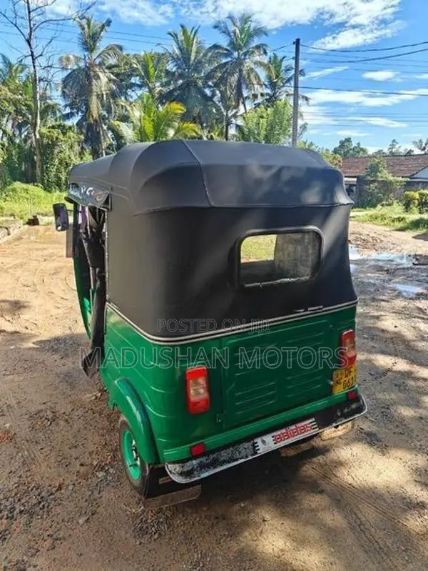Bajaj RE 2006