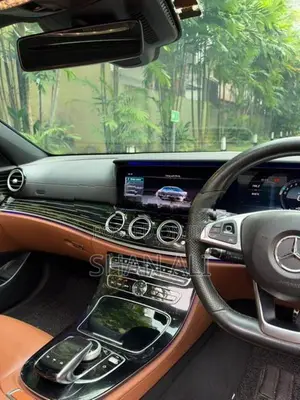 Mercedes Benz E350 Plus 2017