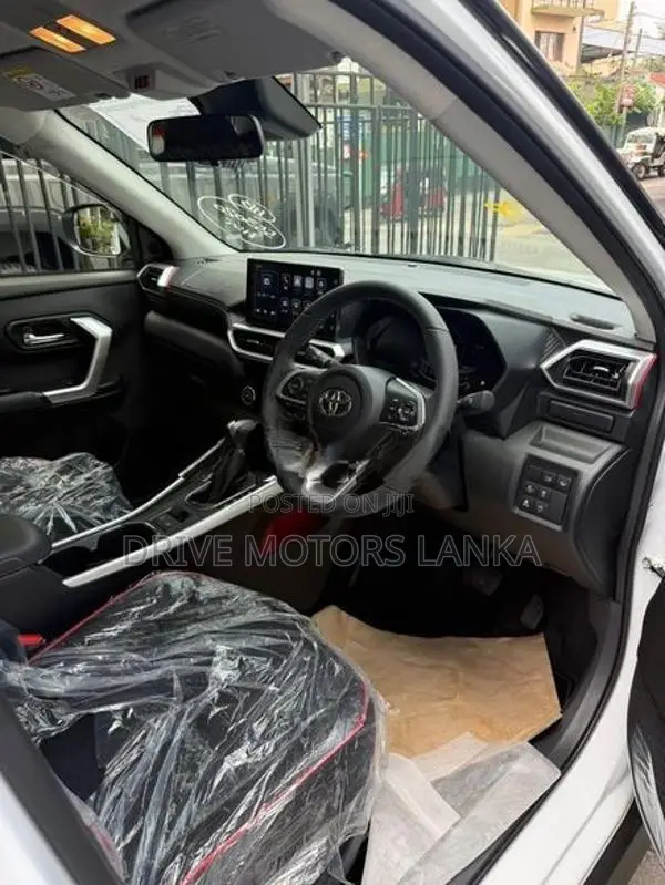 Toyota Raize Z 1200c Petrol 2024
