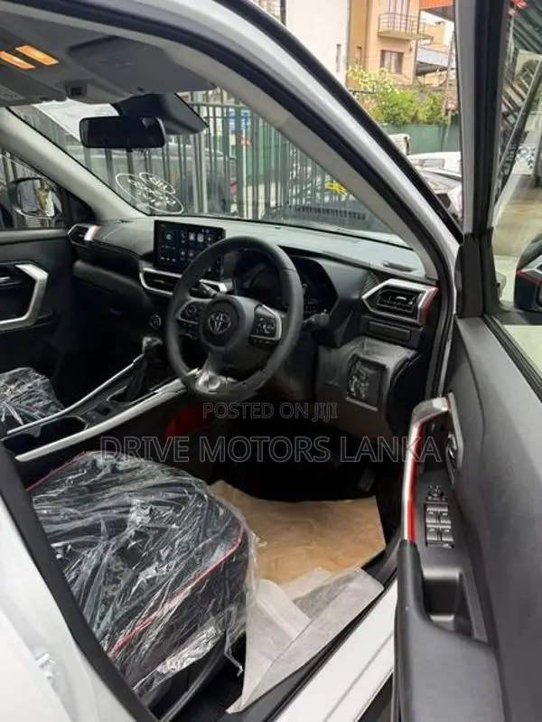 Toyota Raize Z 1200c Petrol 2024