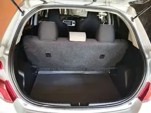 Toyota Vitz 2017 Car (Used)