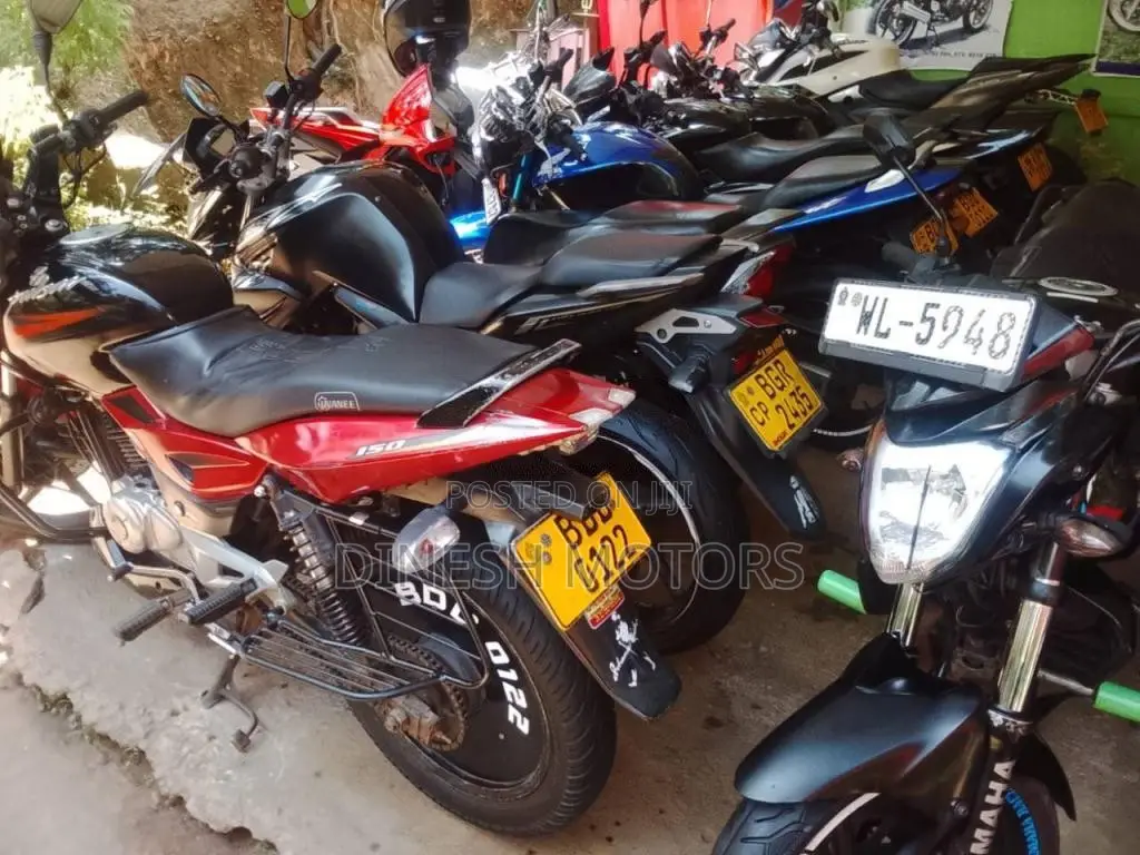Bajaj Pulsar 2016 Motorbike (Used)