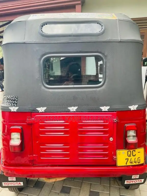 Bajaj 2 Stroke 2005 Three Wheel (Used)