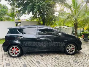 Toyota Aqua 2012 Car (Used)