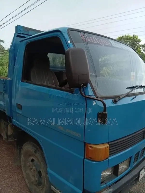 Isusu24vLorryFaceForSale for Lorry
