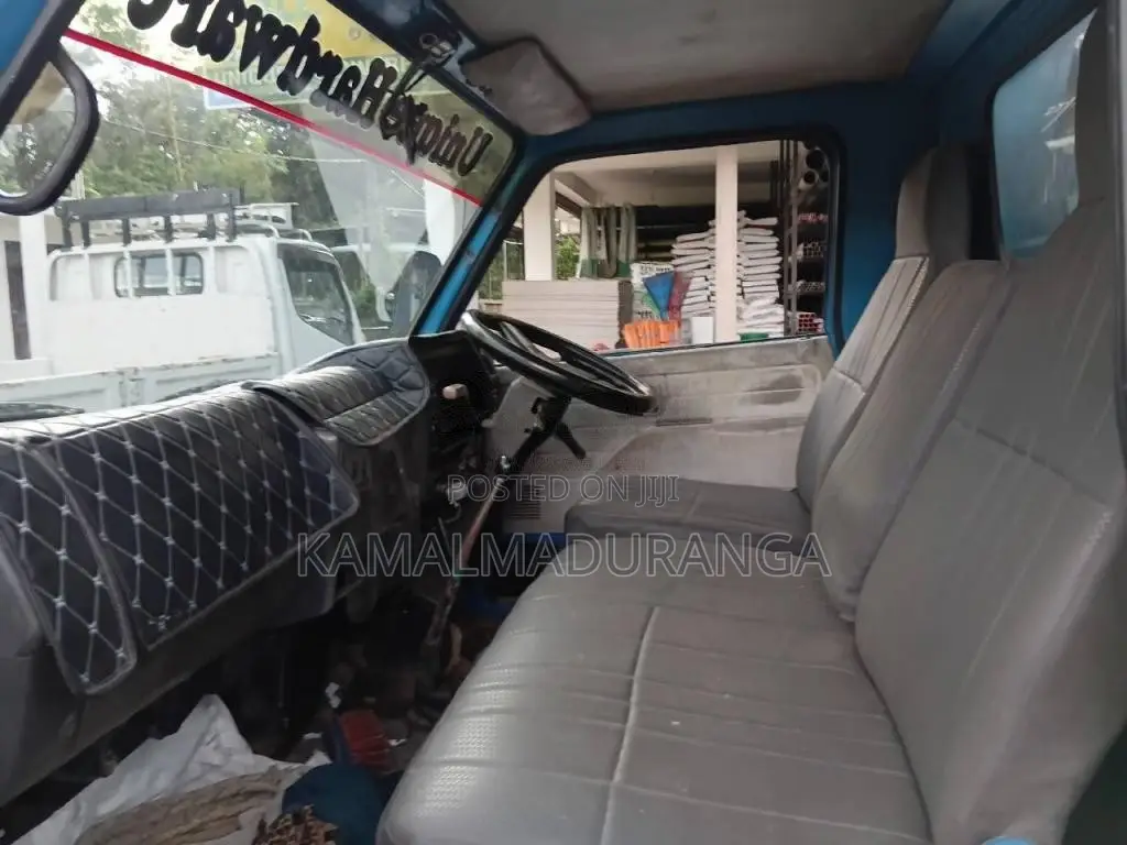 Isusu24vLorryFaceForSale for Lorry