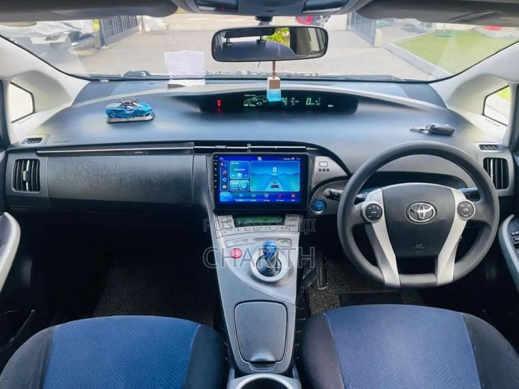 Toyota Prius 2012 Car (Used)