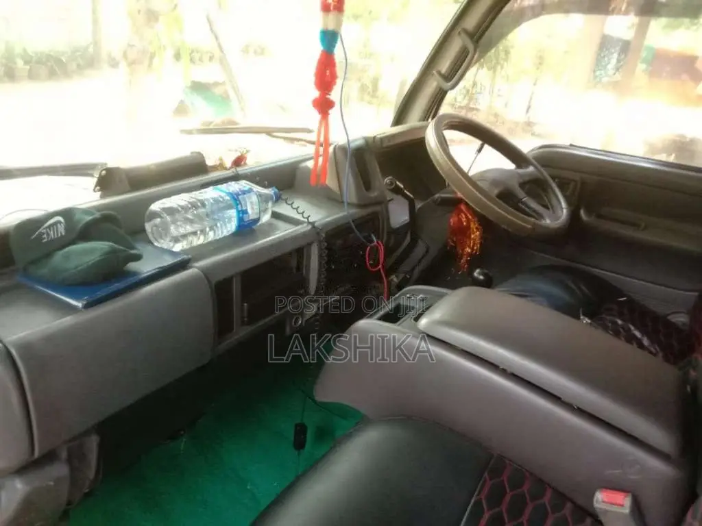 Nissan Atlas 2000 Crew Cab (Used)