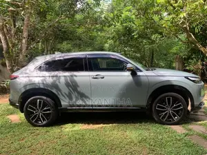 Honda Vezel Z Premium 2025 SUV (Used)