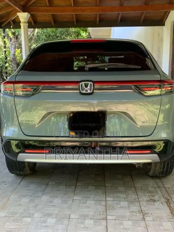 Honda Vezel Z Premium 2025 SUV (Used)