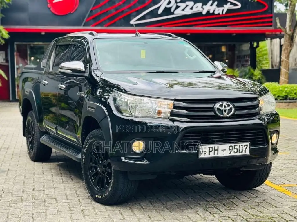 Toyota Hilux Revo 2017 Pickup (Used)