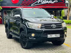Toyota Hilux Revo 2017 Pickup (Used)