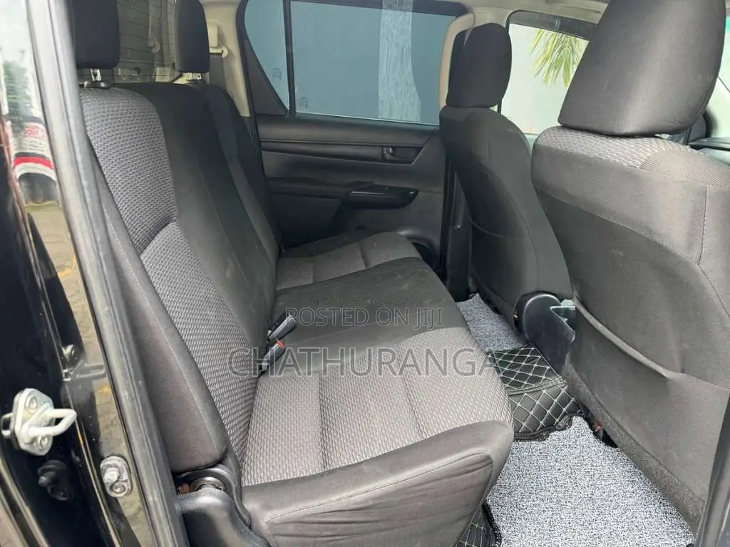 Toyota Hilux Revo 2017 Pickup (Used)
