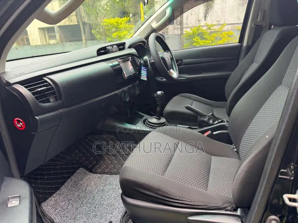 Toyota Hilux Revo 2017 Pickup (Used)