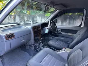 Nissan D22 2004 Pickup (Used)