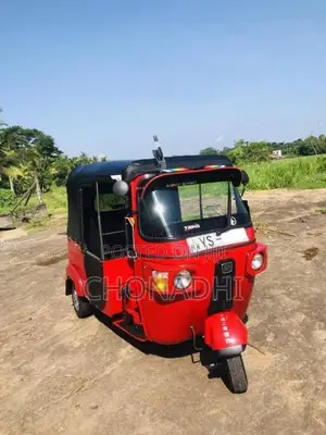 Bajaj Re 2011 Three Wheel (Used)