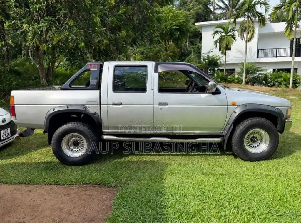 Nissan D21 1996 Pickup (Used)