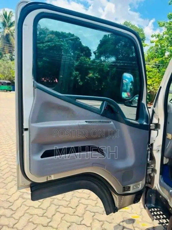 FAW CrewCab 2013 Crew Cab (Used)