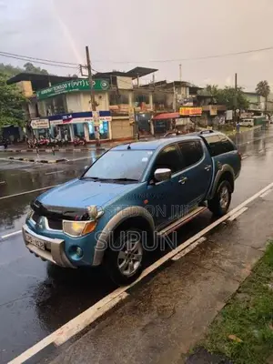 Mitsubishi L200 4WD 2007 Pickup (Used)