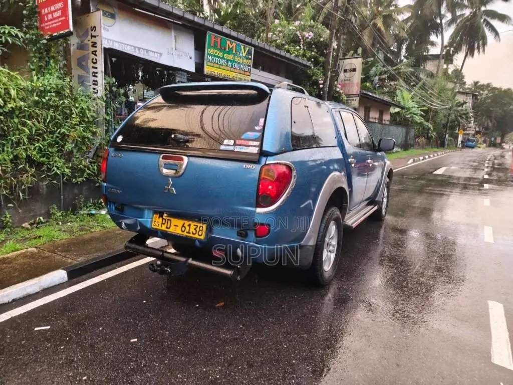 Mitsubishi L200 4WD 2007 Pickup (Used)