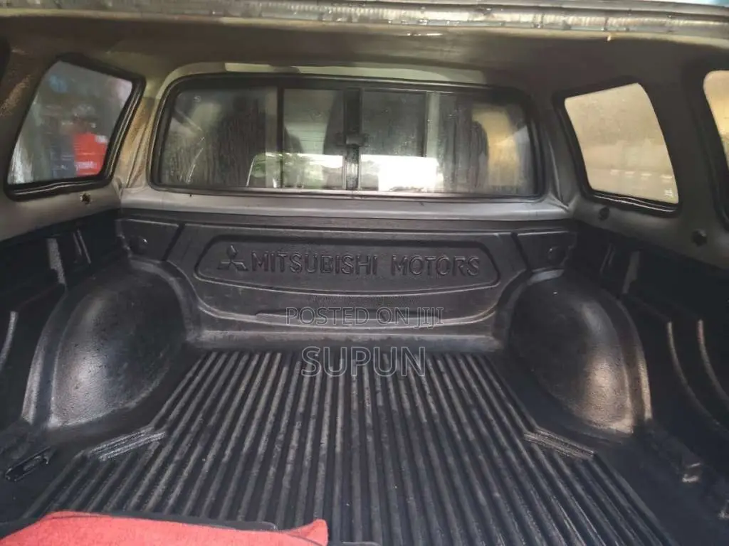 Mitsubishi L200 4WD 2007 Pickup (Used)